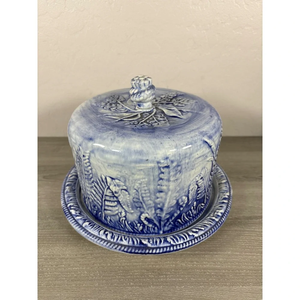 Unbranded antique majolica